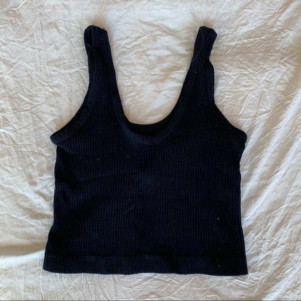 urban outfitters black ribbed tank!!